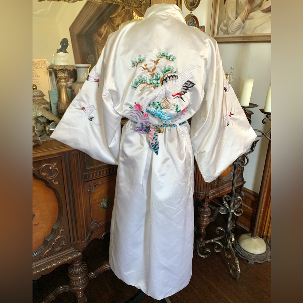 Vintage White Satin Asian-inspired Wedding Bridal Embroidered Kimono Robe & Belt